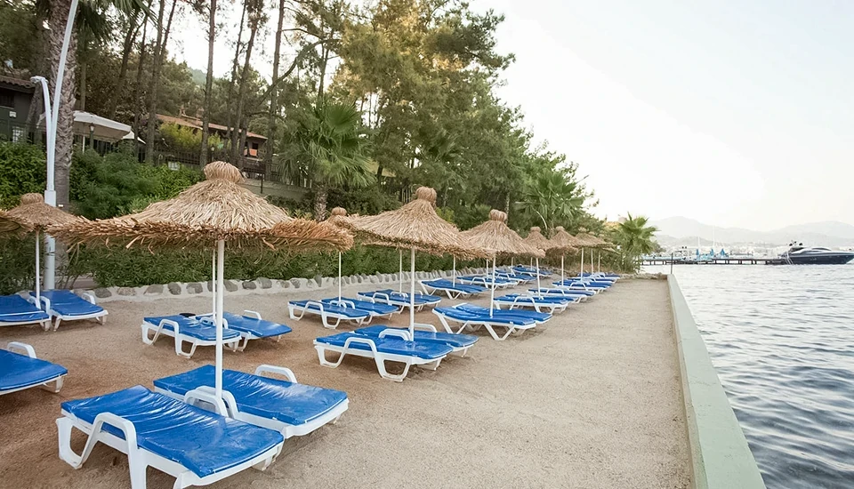 هتل گرند یازیجی کلاب مارماریس پالاس